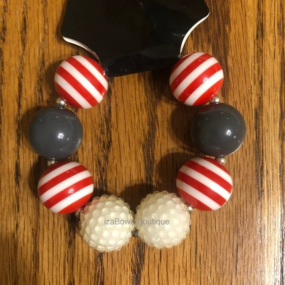 White Sparkle, Red Stripe & Grey Chunky Bead Bracelet BR1250 Handmade NWT - Picture 1 of 2